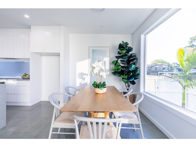 15 Kallay Street, Miami QLD 4220