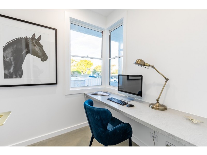 15 Kallay Street, Miami QLD 4220