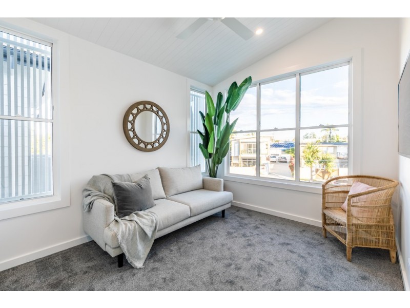 15 Kallay Street, Miami QLD 4220