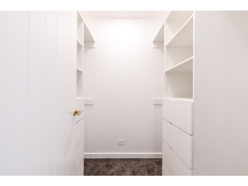 15 Kallay Street, Miami QLD 4220