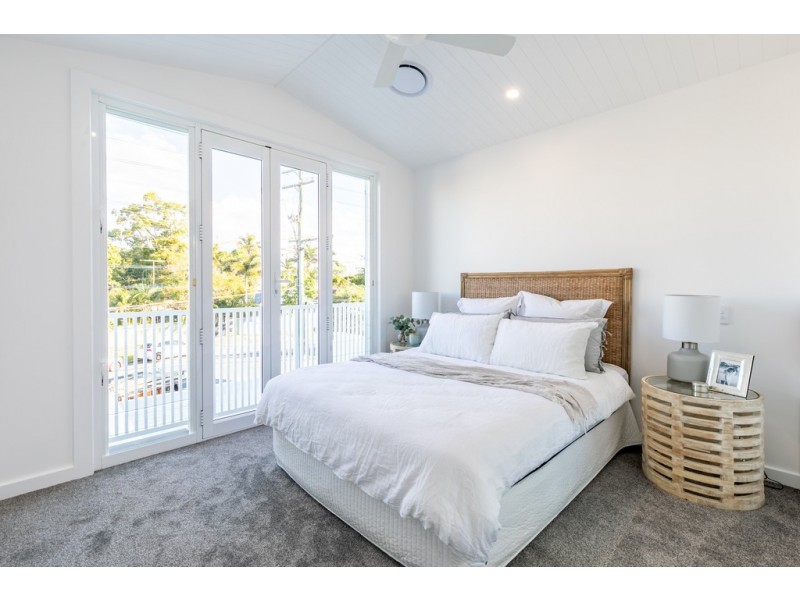 15 Kallay Street, Miami QLD 4220