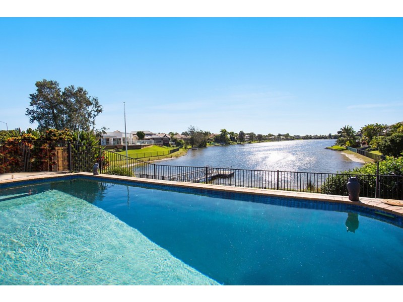 9 Cassowary Drive, Burleigh Waters QLD 4220