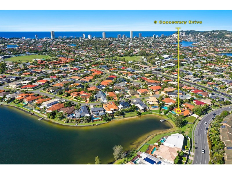 9 Cassowary Drive, Burleigh Waters QLD 4220