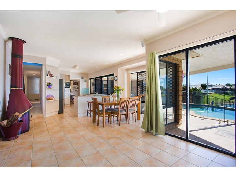 9 Cassowary Drive, Burleigh Waters QLD 4220