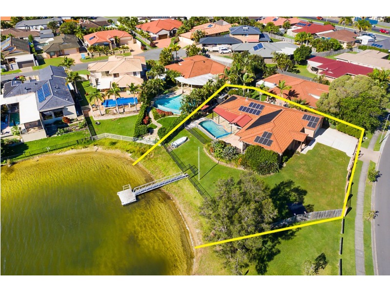 9 Cassowary Drive, Burleigh Waters QLD 4220