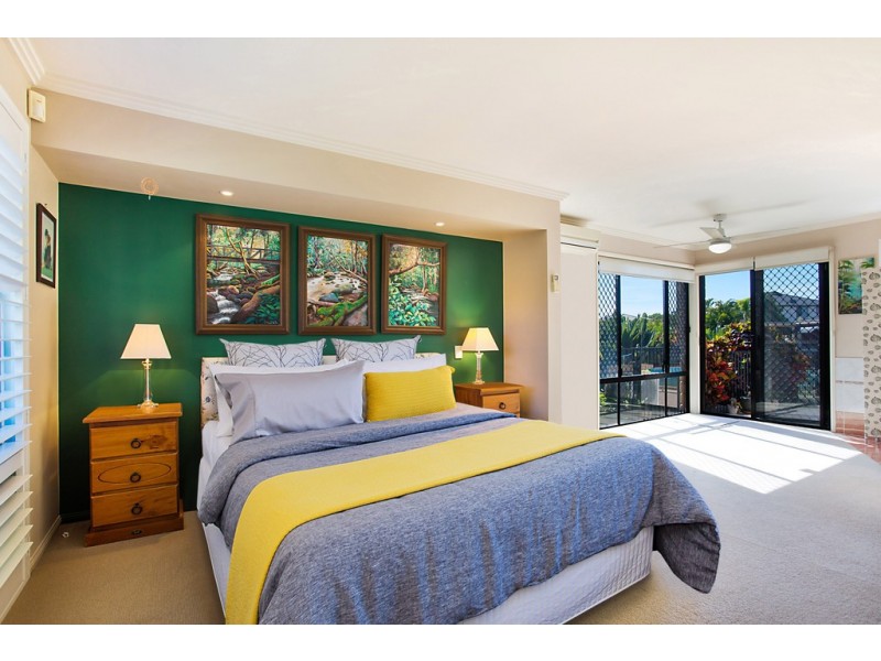 9 Cassowary Drive, Burleigh Waters QLD 4220