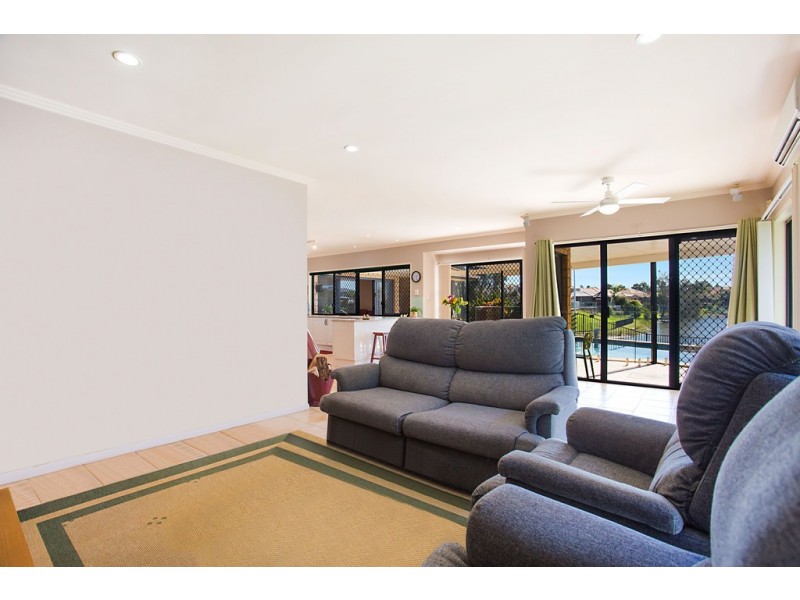 9 Cassowary Drive, Burleigh Waters QLD 4220