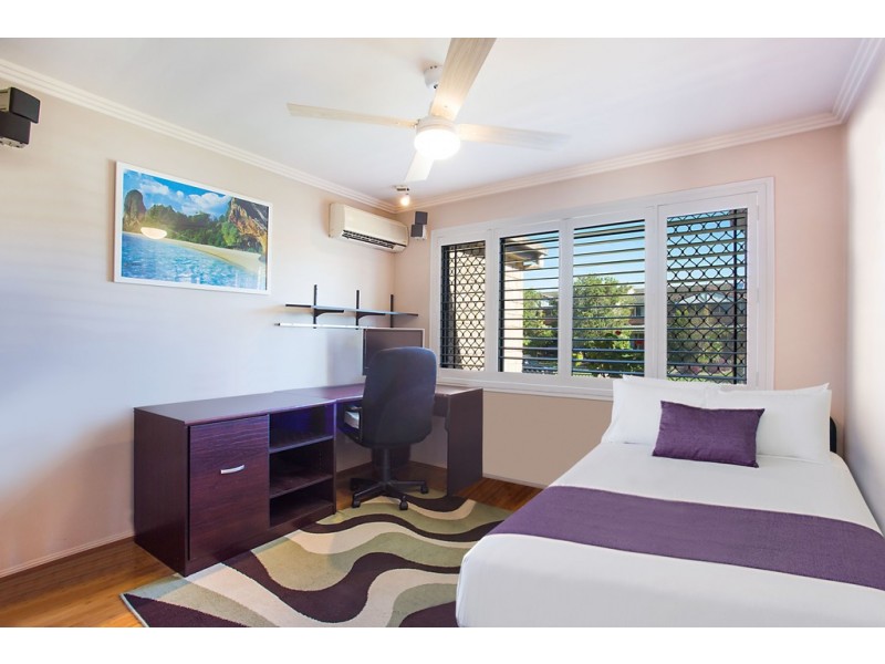 9 Cassowary Drive, Burleigh Waters QLD 4220