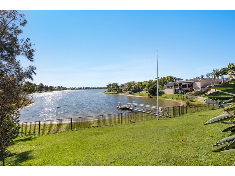 9 Cassowary Drive, Burleigh Waters QLD 4220