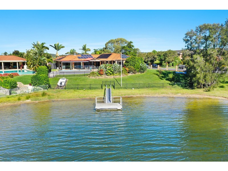 9 Cassowary Drive, Burleigh Waters QLD 4220