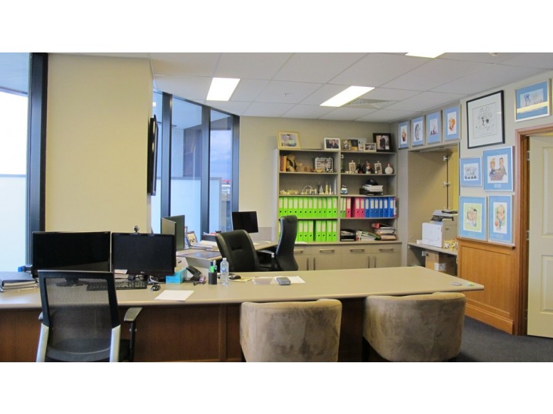 30805/9 Lawson Street, Southport QLD 4215