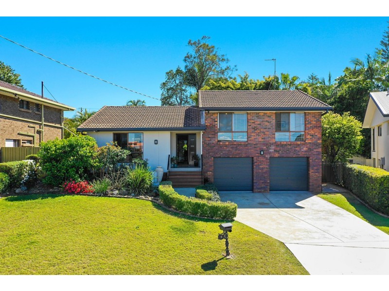 5 Mina Place, Southport QLD 4215