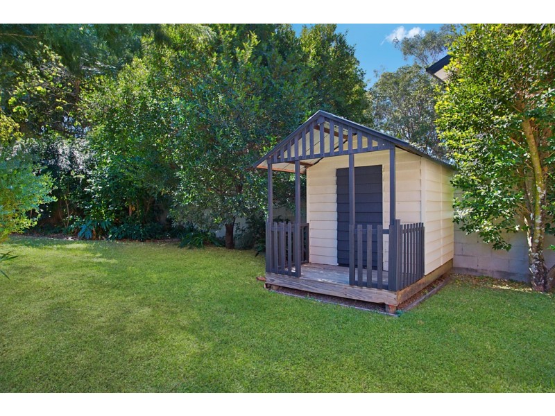 5 Mina Place, Southport QLD 4215