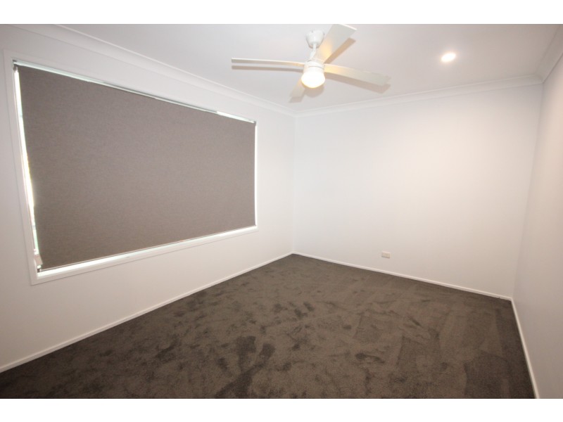 16 Cypress Drv, Broadbeach Waters QLD 4218