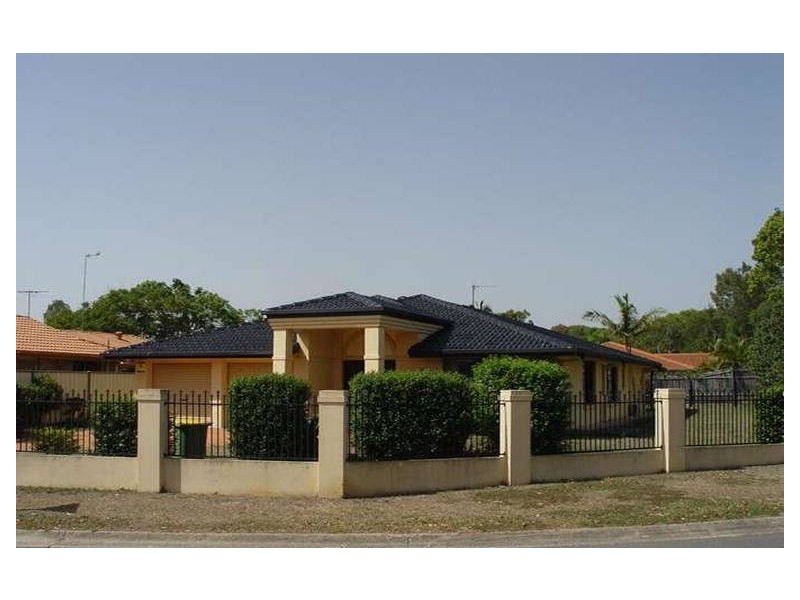 1 Yarraville Street, Robina QLD 4226