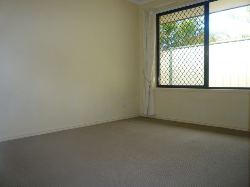 1 Yarraville Street, Robina QLD 4226