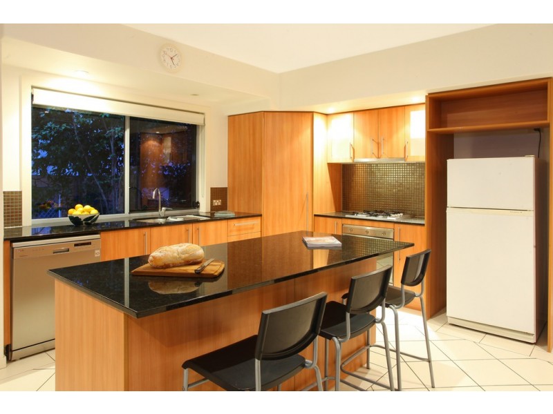 2/30 Peninsular Drive, Surfers Paradise QLD 4217