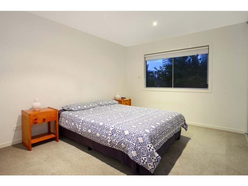 2/30 Peninsular Drive, Surfers Paradise QLD 4217