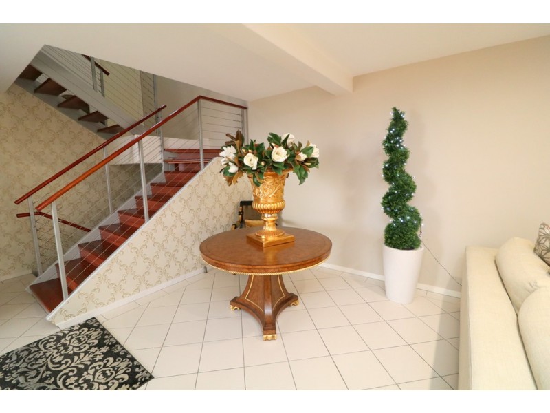 2/30 Peninsular Drive, Surfers Paradise QLD 4217