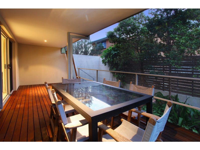 2/30 Peninsular Drive, Surfers Paradise QLD 4217