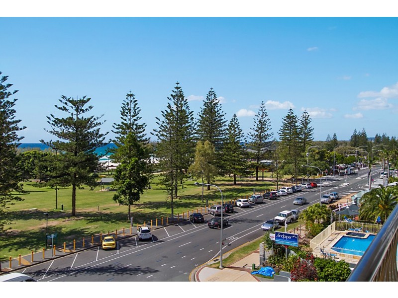 4A ‘Beach Haven’ 1 Albert Avenue, Broadbeach QLD 4218