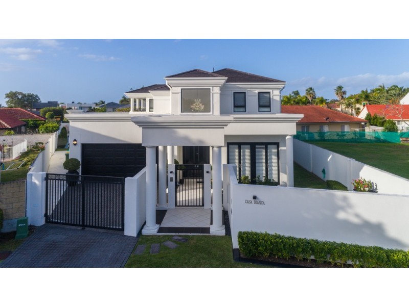 4 Waterview Crescent, Sorrento QLD 4217