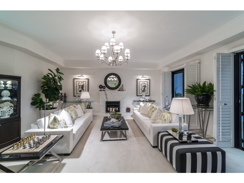 4 Waterview Crescent, Sorrento QLD 4217