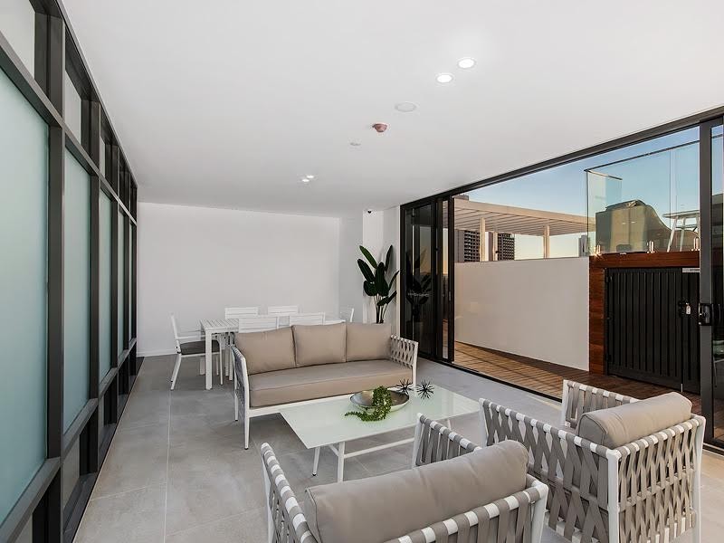 401/95 Old Burleigh Road “IVY95″, Broadbeach QLD 4218