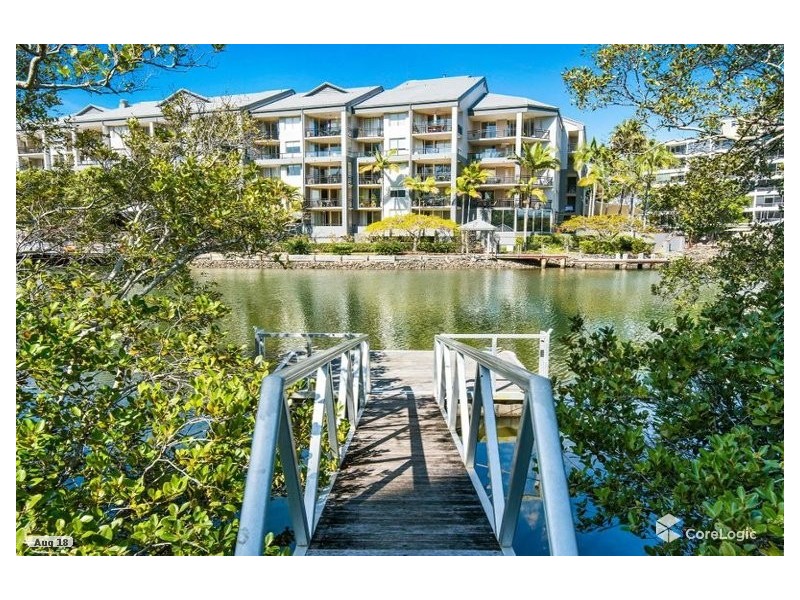 401/70 Remembrance drive, Surfers Paradise QLD 4217