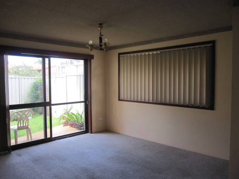 1/23 Britannia Avenue, Broadbeach QLD 4218