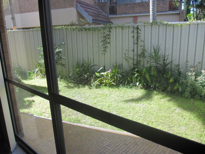1/23 Britannia Avenue, Broadbeach QLD 4218