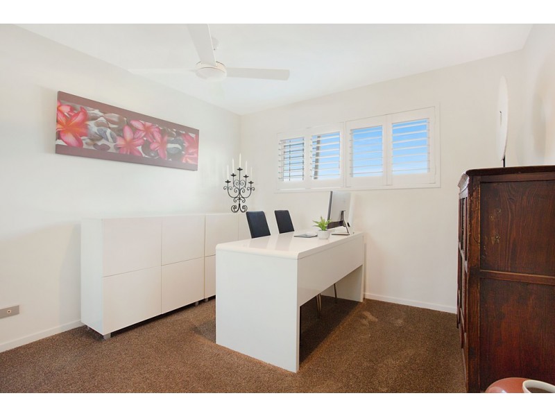 25/53 Darrambal Street, Surfers Paradise QLD 4217