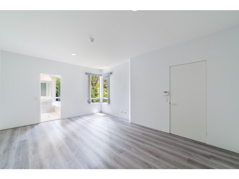 106/4951 St Andrews Terrace, Sanctuary Cove QLD 4212