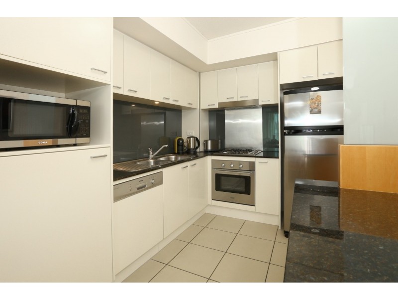 1104/2685 Gold Coast Highway, Broadbeach QLD 4218