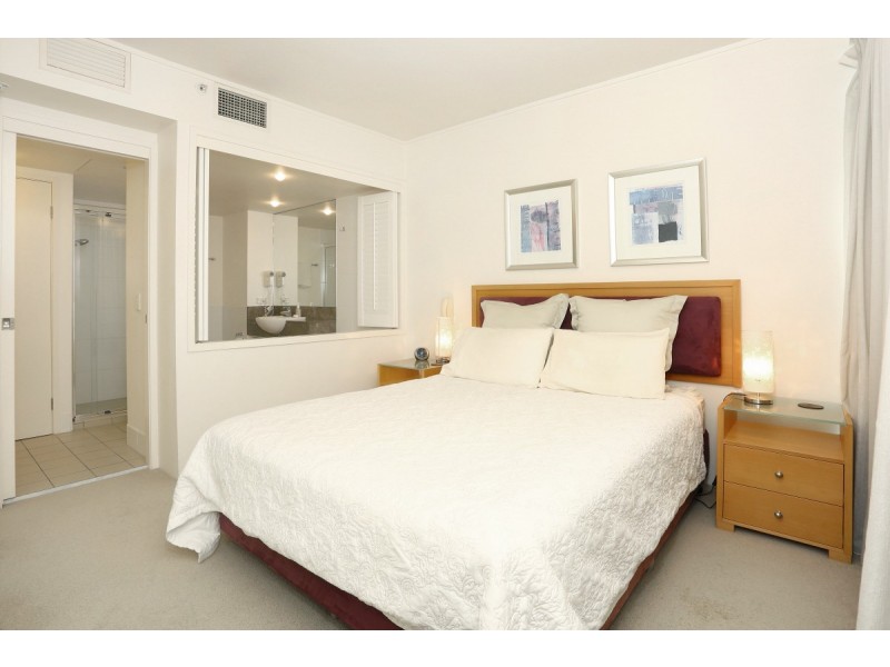 1104/2685 Gold Coast Highway, Broadbeach QLD 4218