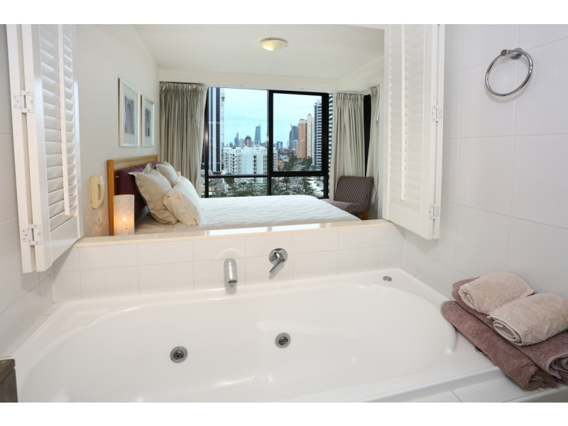 1104/2685 Gold Coast Highway, Broadbeach QLD 4218