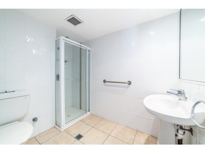 8/26 Old Burleigh Road, Surfers Paradise QLD 4217