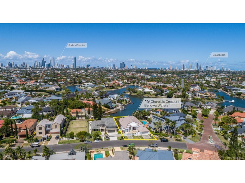 19 Charolais Crescent, Benowa Waters QLD 4217