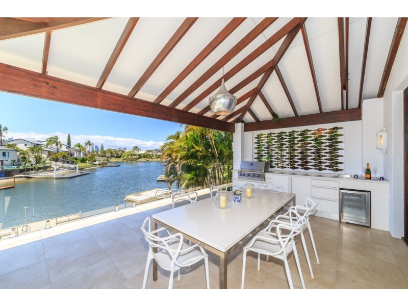19 Charolais Crescent, Benowa Waters QLD 4217