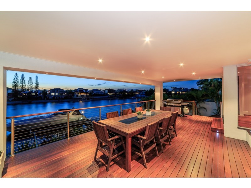 30 Charolais Crescent, Benowa Waters QLD 4217