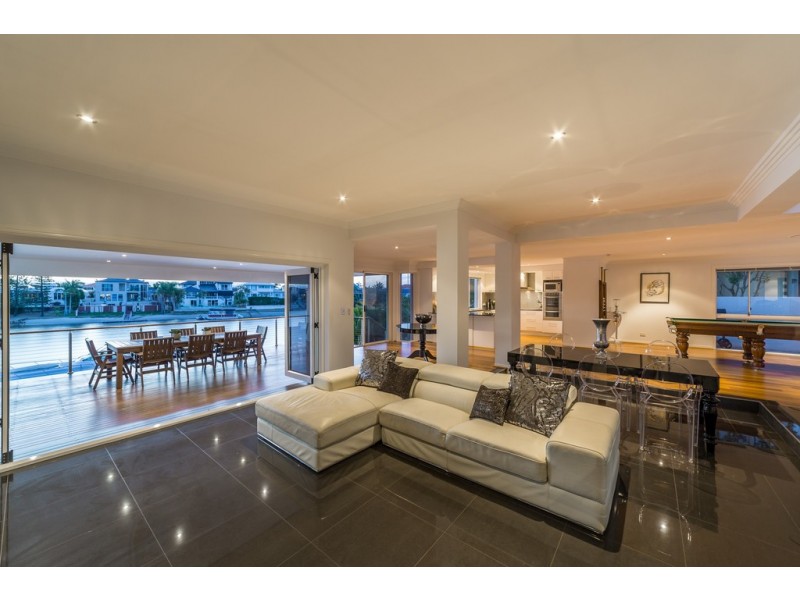 30 Charolais Crescent, Benowa Waters QLD 4217