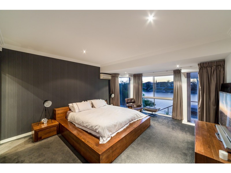 30 Charolais Crescent, Benowa Waters QLD 4217