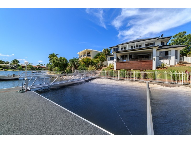 30 Charolais Crescent, Benowa Waters QLD 4217