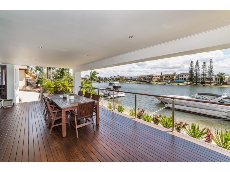 30 Charolais Crescent, Benowa Waters QLD 4217