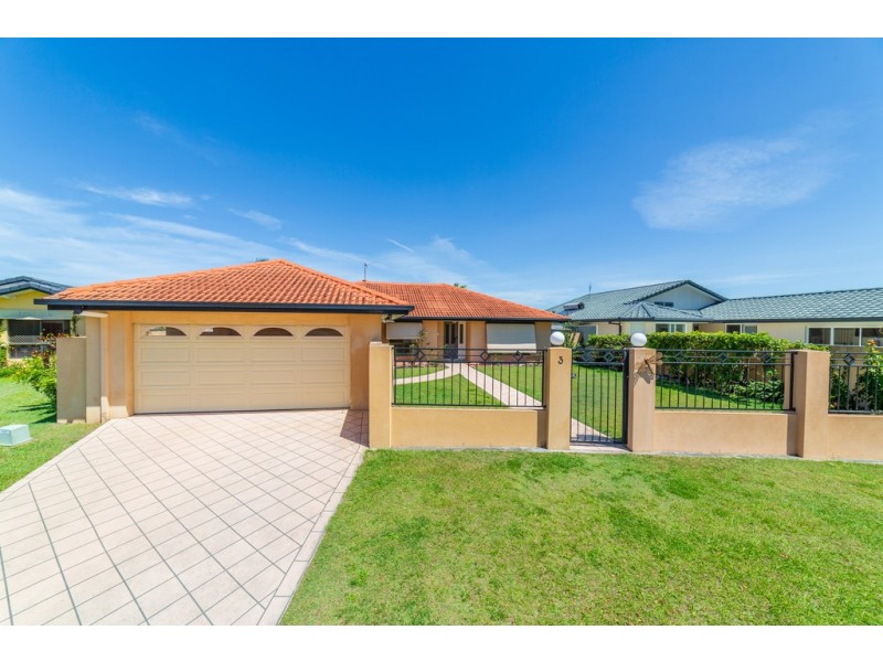 3 Braemer Court, Benowa Waters QLD 4217
