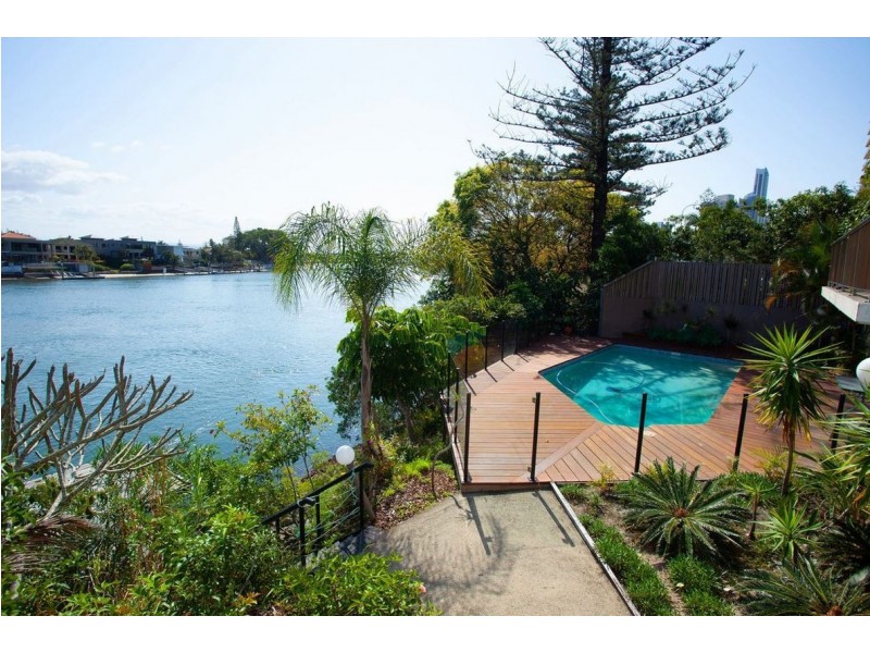 4/2964 Gold Coast Hwy, Surfers Paradise QLD 4217