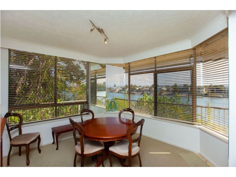 4/2964 Gold Coast Hwy, Surfers Paradise QLD 4217