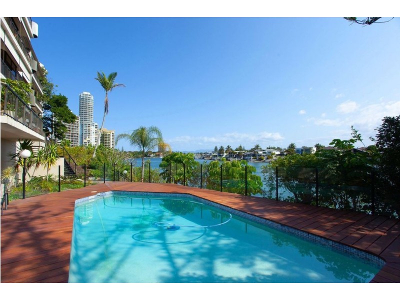 4/2964 Gold Coast Hwy, Surfers Paradise QLD 4217