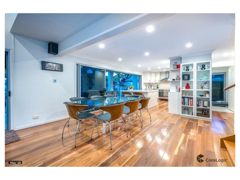 9 Pensacola Court, Broadbeach Waters QLD 4218