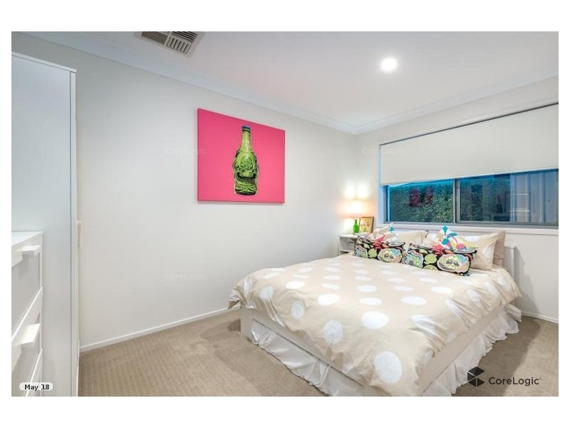 9 Pensacola Court, Broadbeach Waters QLD 4218